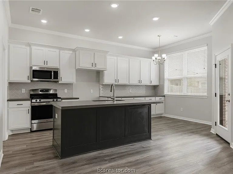 6219 Southern Cross Dr — Photo 7