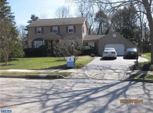 801 Campbell Ln, Springfield, PA 19064