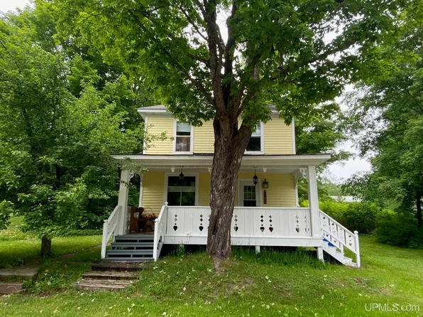209 E Main St, Michigamme, MI 49861