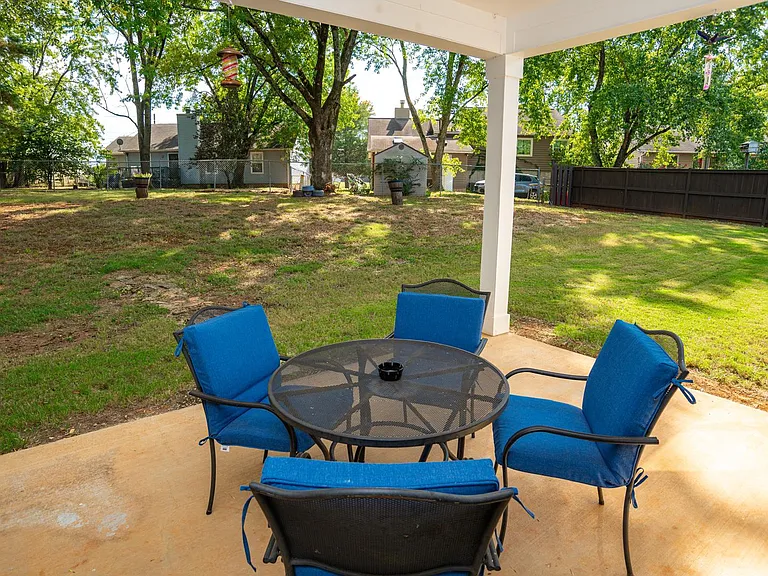1051 Sandy Springs Rd NW — Photo 10