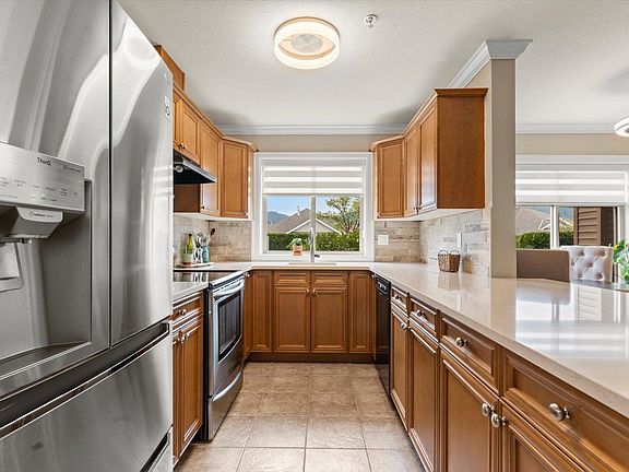 4th image of 45769 Stevenson Rd #116