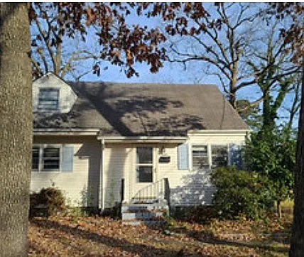 8204 Redwood Cir Photo 1