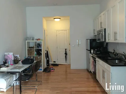 Rented by Living New York | media 22