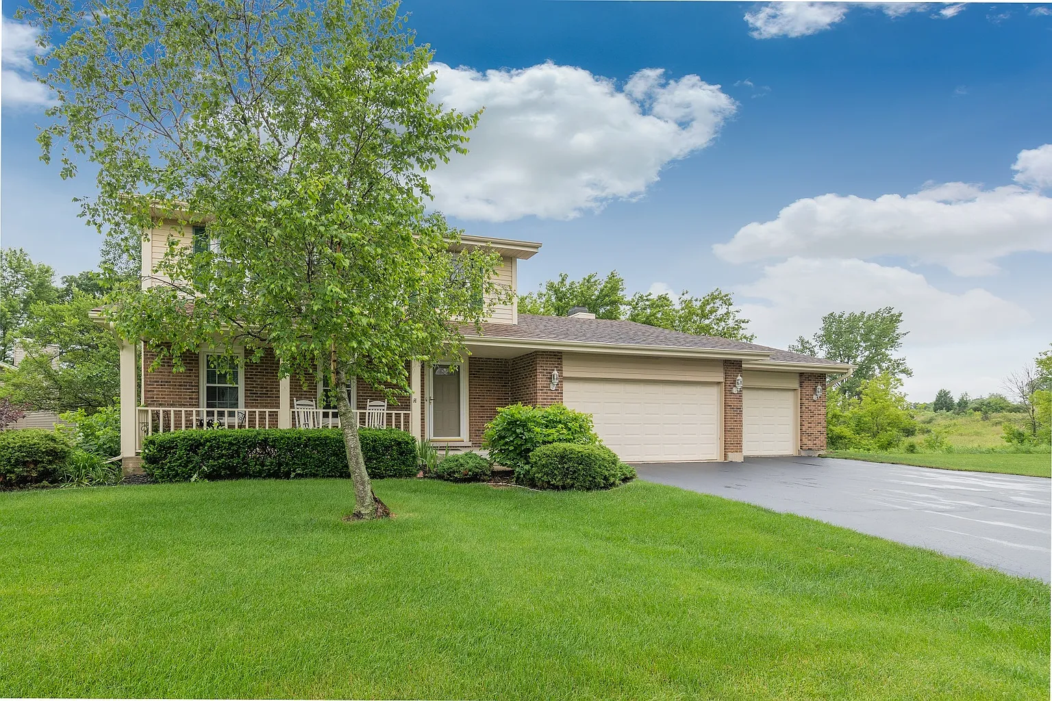 757 Holly Dr photo 1