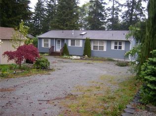 433 Harold Pl, Camano Island, WA 98282