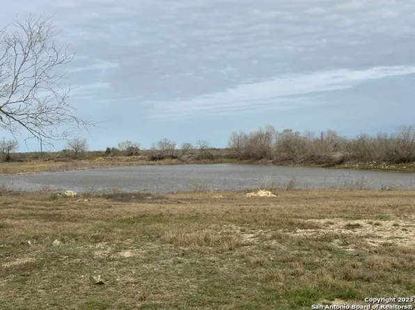 00 CR 423, Christine, TX 78064