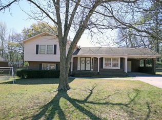 943 F Ave, Cayce, SC 29033