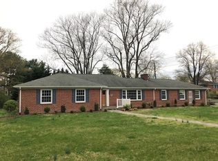 2007 Darlington Rd SW, Roanoke, VA 24018