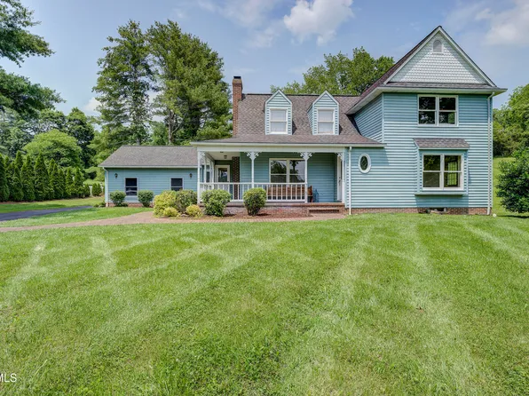 715 Powder Branch Rd, Elizabethton, TN 37643