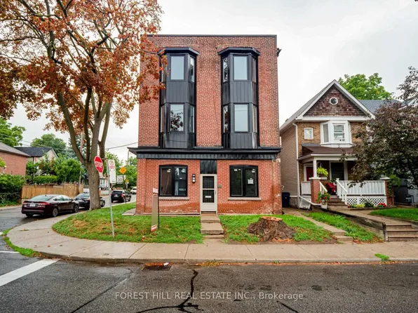 1 Greensides Ave #1, Toronto, ON M6G 3P5
