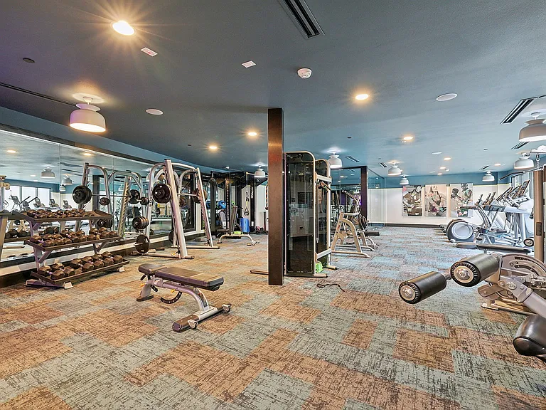 56-web-or-mls-N Lamar Blvd-904