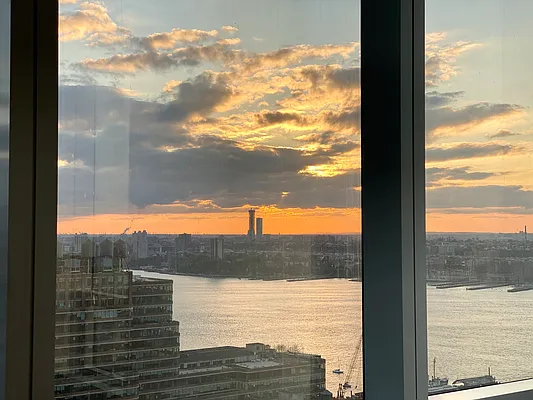 Rented by Gulia Wang, LREB | media 32