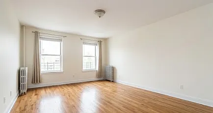 1 bed, 1.0 bath, 650 sqft, $970 — Photo 2