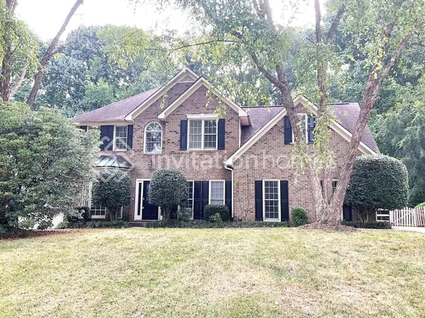 17004 Cambridge Grove Dr, Huntersville, NC 28078