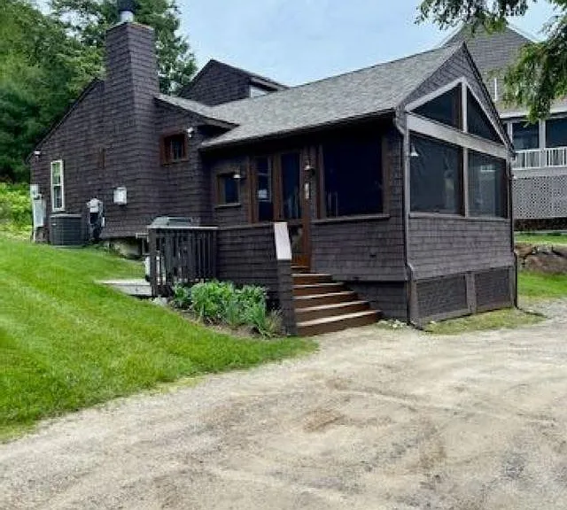 189 W Shore Rd — Photo 3