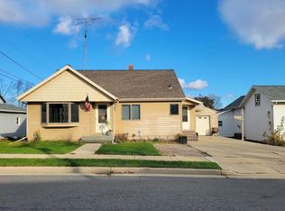 213 W Griffith St, Hustisford, WI 53034