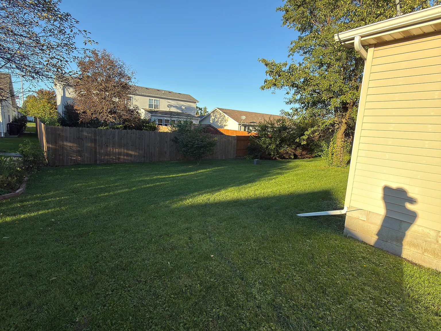 2 bed, 1220 sqft, $2,100 — Photo 3
