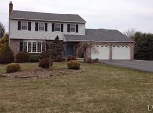 664 E Dell Rd, Bath, PA 18014