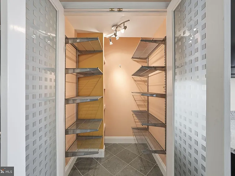 1600 N Oak St #1410 — Photo 19
