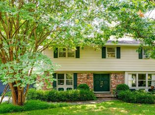 11501 Chapel Rd, Clifton, VA 20124