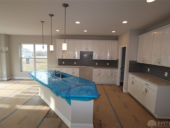 5th image of 499 Carleton Dr #154