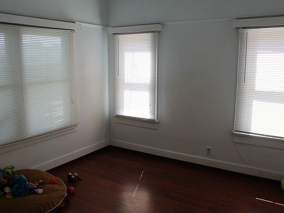 4th image of 21815 Verne Ave