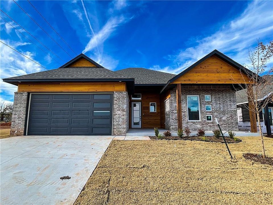 1st image of 15809 Capri Ln
