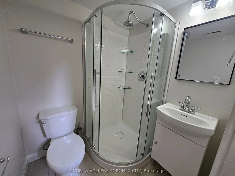 102 Crone Ct #B — Photo 6