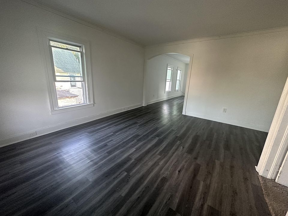 100 E State St 1 100 E State St Johnstown NY Zillow