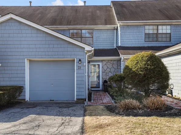 72 Jonathan Drive, Mahopac, NY 10541