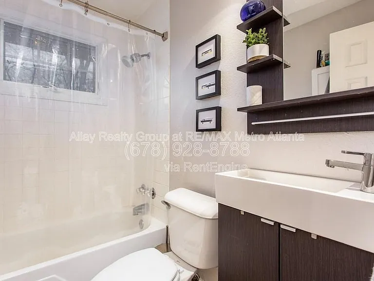 217 Adair St #6 — Photo 18