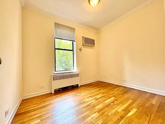 Rented by Compass | media 3