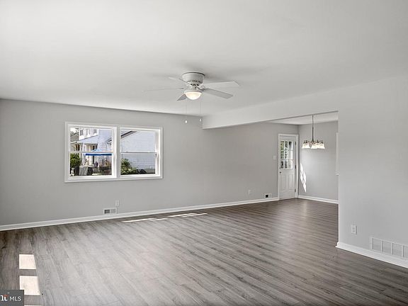 2nd image of 100 N Burlington Rd