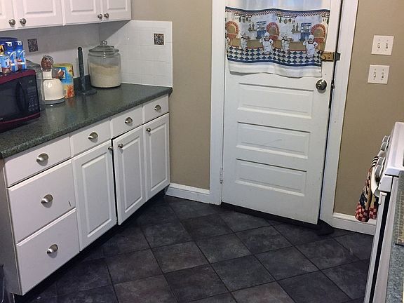 4th image of 192 Scofield Avenue # Fl 2nd