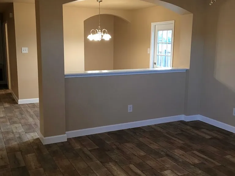 10646 S Shaenridge — Photo 3
