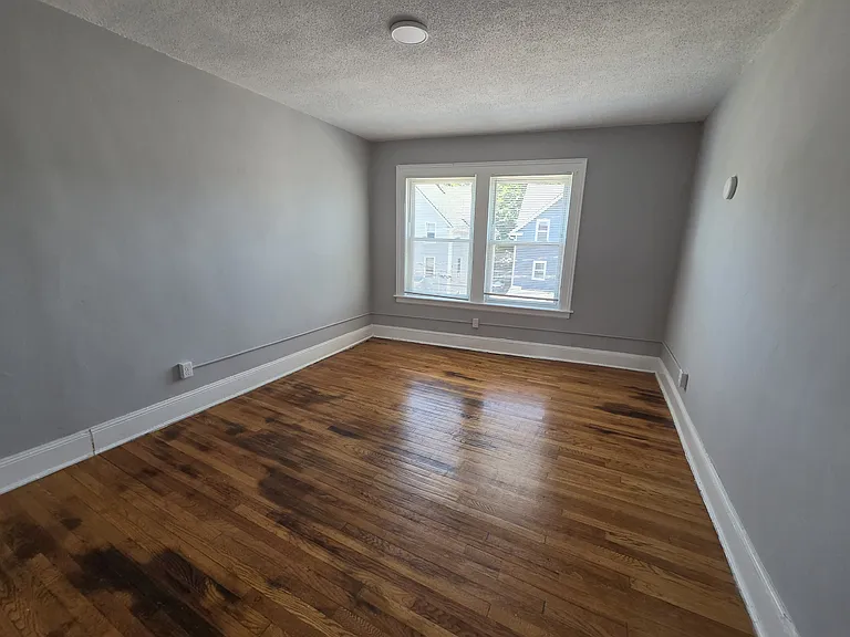 356 S Main St — Photo 7