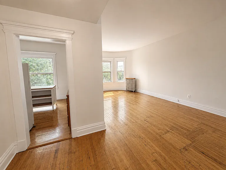 670 W Sheridan Rd #3W — Photo 4