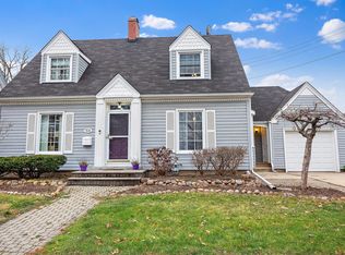 314 Gertrude St, Elgin, IL 60123