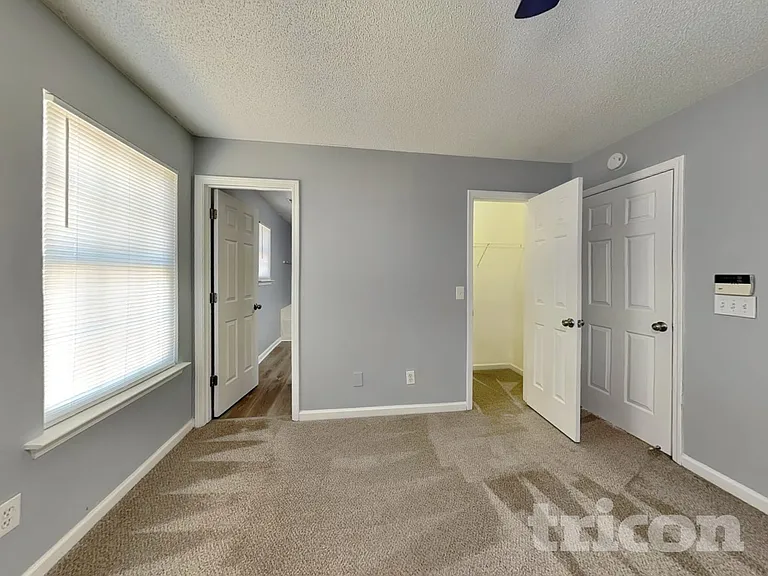 245 Longview Dr — Photo 6