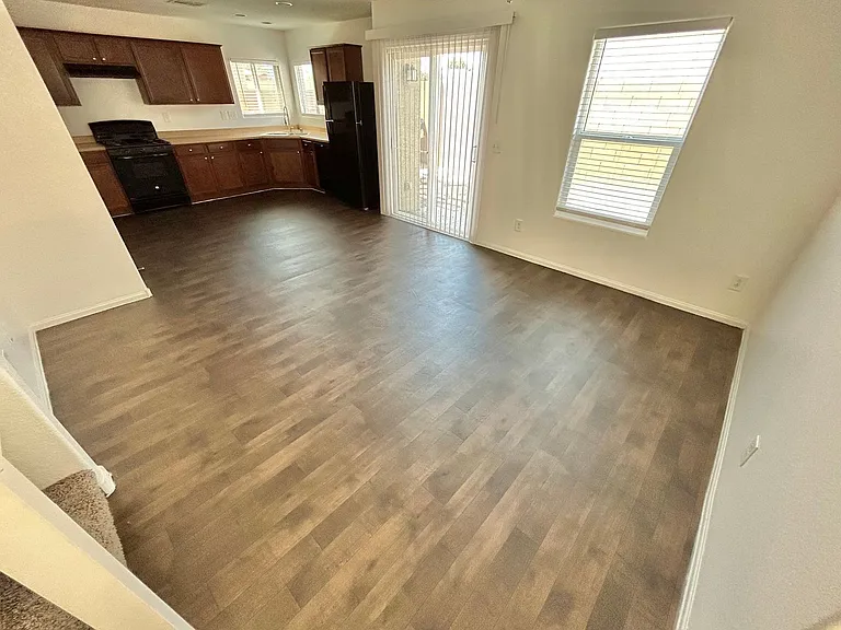 4908 Blue Marlin Ave — Photo 4