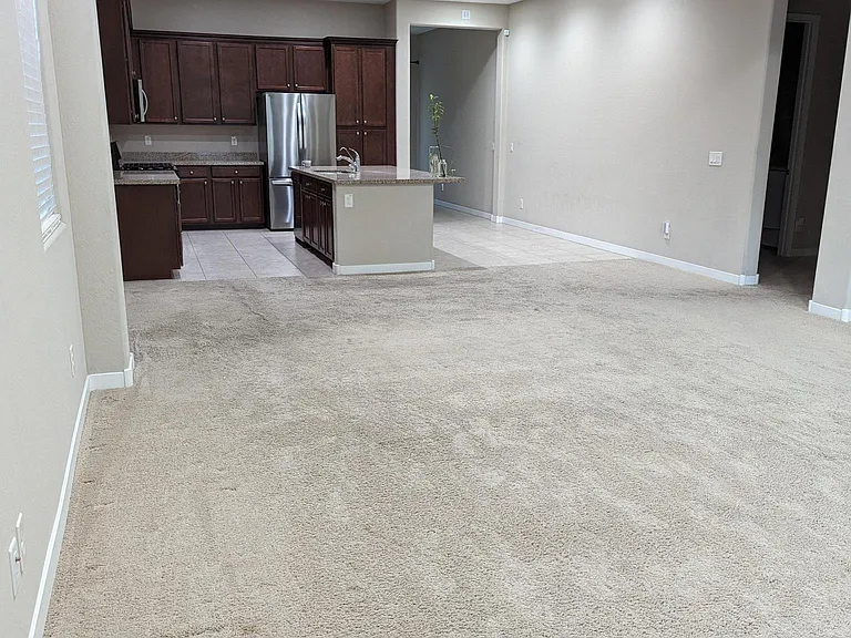 7030 W Post Rd — Photo 4