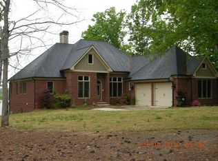 1460 Choo Choo Dr, Greensboro, GA 30642