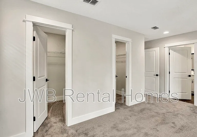 8859 Amalfi Ct — Photo 28