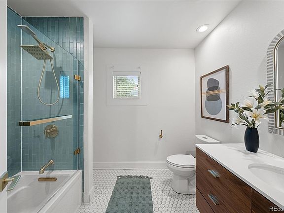5th image of 3132 E Florida Avenue