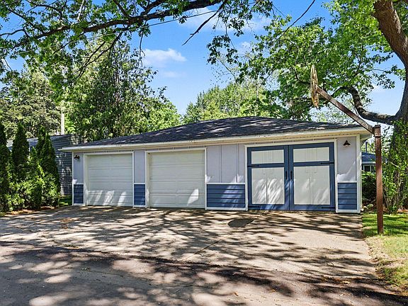 4th image of 13541 Sunset Shores Dr NE