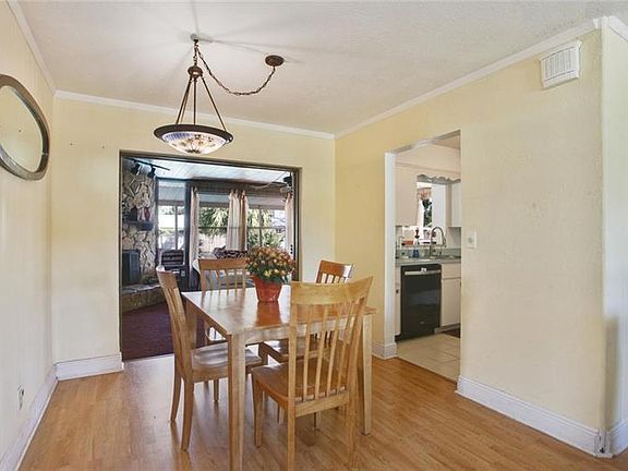 5th image of 1665 Young Ave