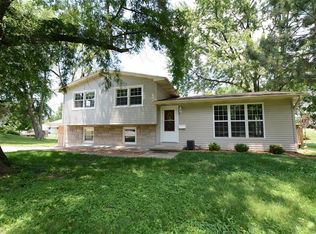 620 W Frank Dr, Decatur, IL 62526