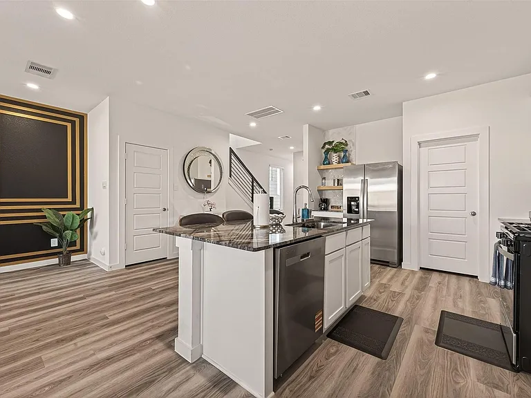 10514 Wellesley Terrace Trl — Photo 6