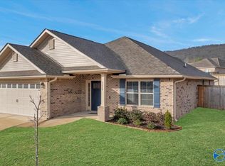 6220 Eagle Point Cir SE, Owens Cross Roads, AL 35763