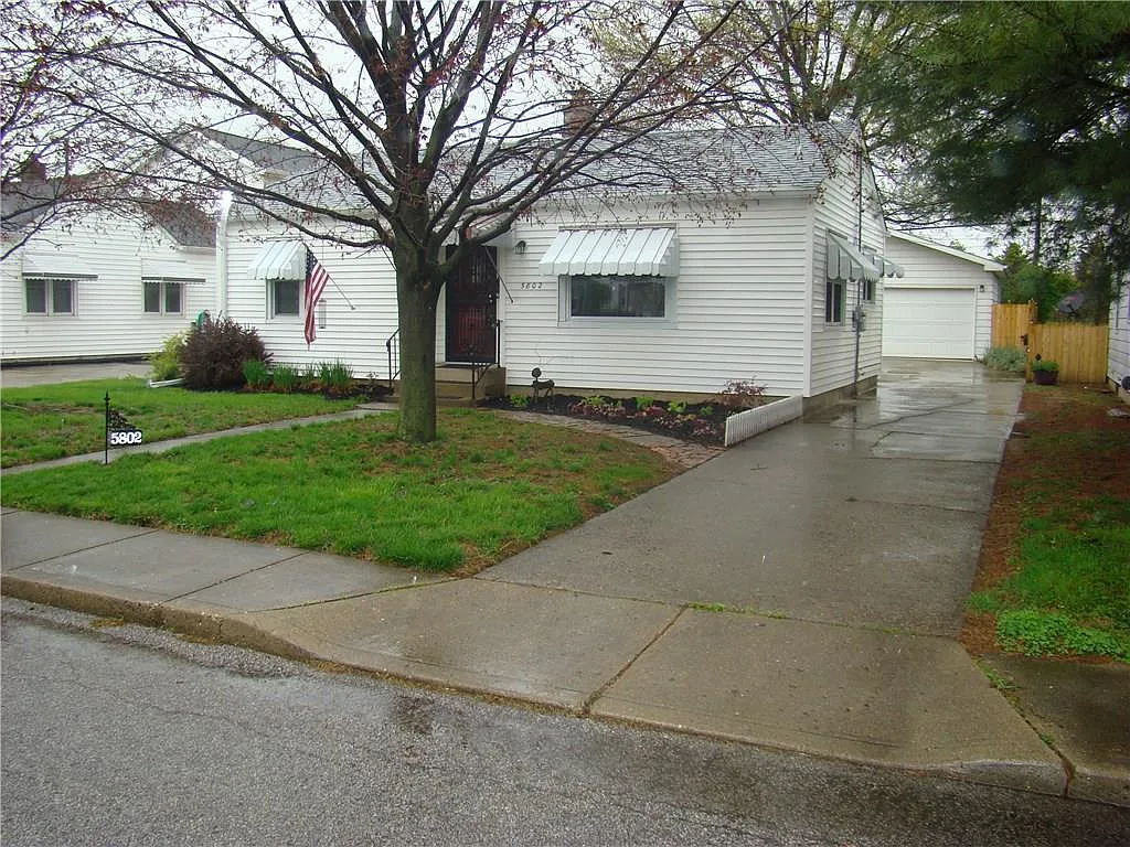 5802 Speedway Dr photo 1